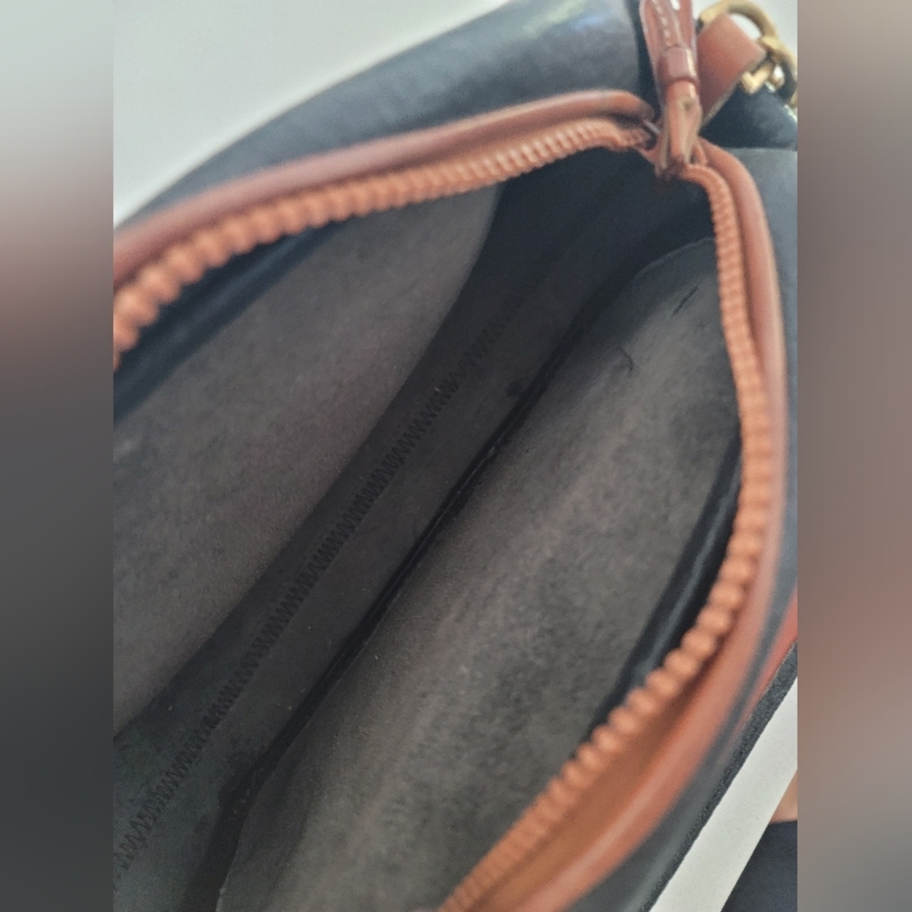 Dooney & Bourke Vintage Crossbody Bag - Picture 6 of 15